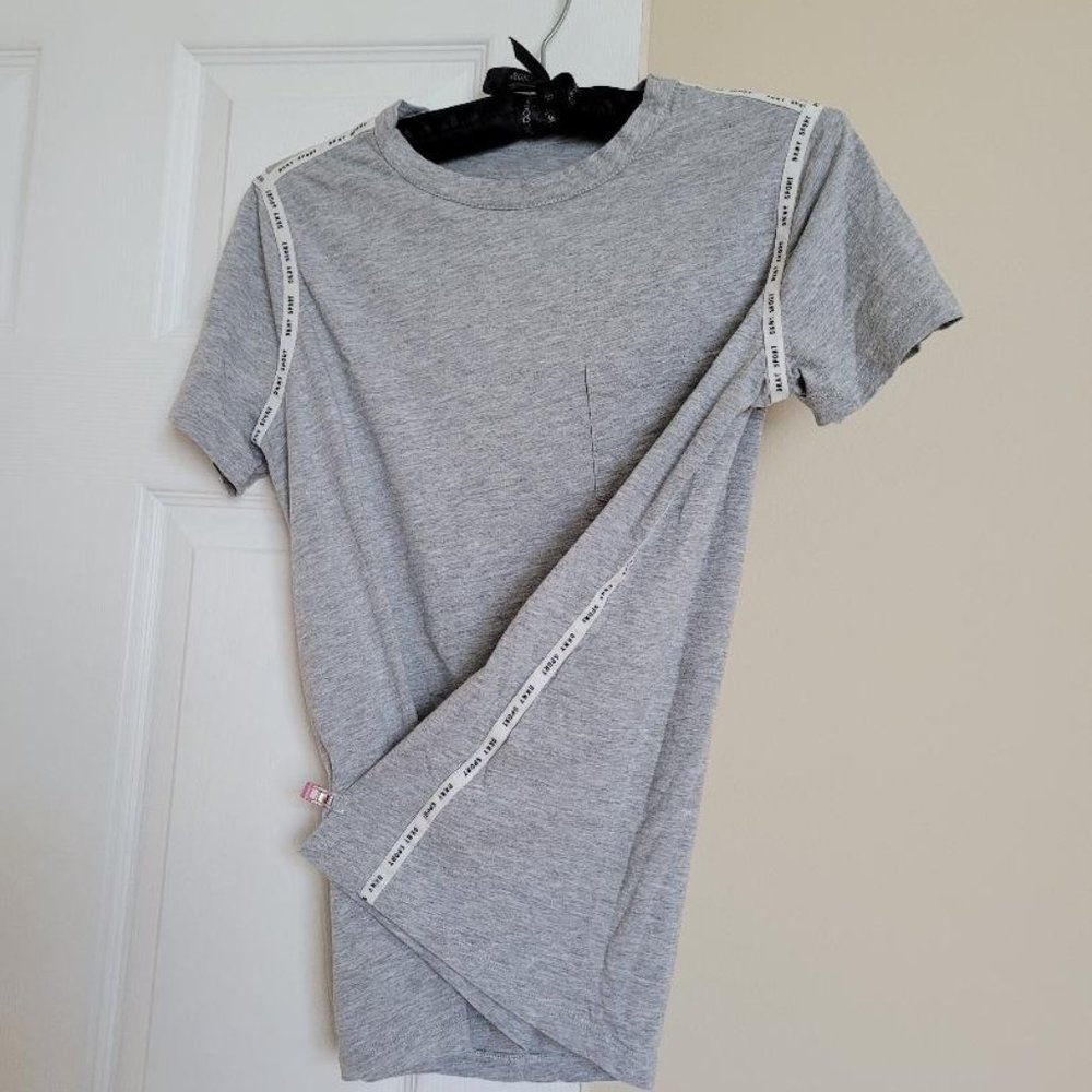 DKNY Sport Women's Gray T Shirt S Pocket & Logos